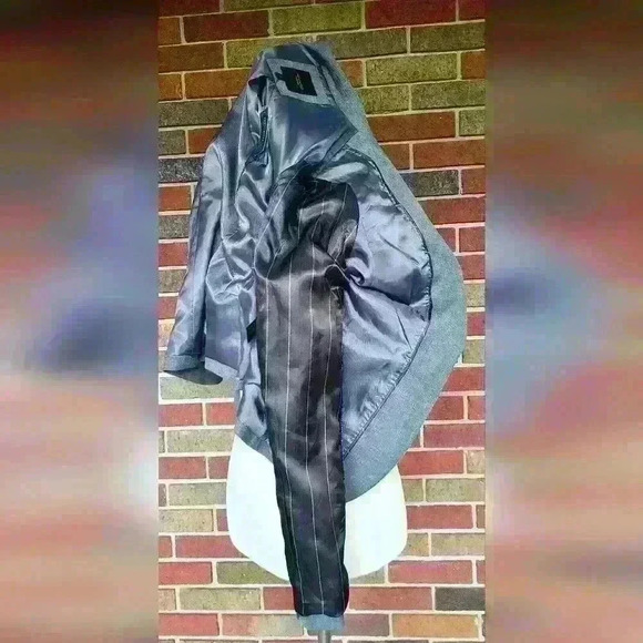 The limited collection gray blazer size 0 - Picture 12 of 16